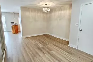 1550 Sandpebble Dr, Wheeling, IL 60090 - Photo 12