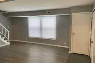 1387 S Glen Cir, Aurora, IL 60506 - Photo 4