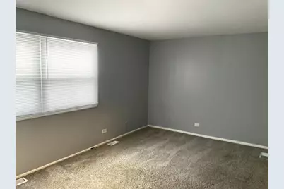 1387 S Glen Circle #B, Aurora, IL 60506 - Photo 6