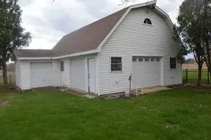 708 E Thompson St, Princeton, IL 61356 - Photo 4