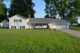 708 E Thompson St, Princeton, IL 61356 - Photo 1