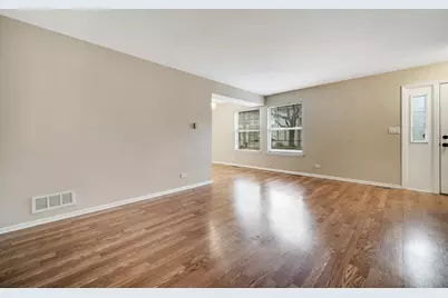 15 Tanwood Court, Vernon Hills, IL 60061 - Photo 4