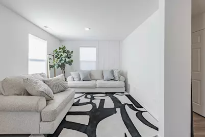 1050 E Oakton Street, Des Plaines, IL 60018 - Photo 4