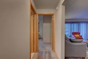 8650 Laporte Ave, Burbank, IL 60459 - Photo 20