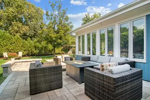 1342 Pine St, Glenview, IL 60025 - Photo 4