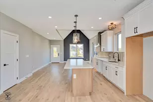 16451 Kayla Dr, Lemont, IL 60439 - Photo 4