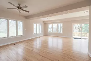 250 N Batavia Ave, Batavia, IL 60510 - Photo 10