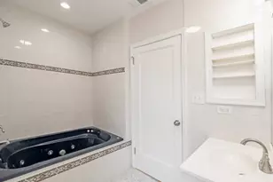 250 N Batavia Ave, Batavia, IL 60510 - Photo 20