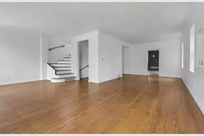 10437 S Eberhart Avenue, Chicago, IL 60628 - Photo 6