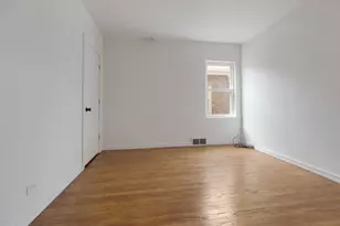 10437 S Eberhart Ave, Chicago, IL 60628 - Photo 16