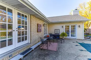 1622 E Greenwood Dr, Mount Prospect, IL 60056 - Photo 24