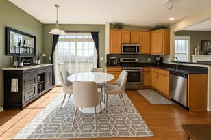 1103 Bayside Ln, Shorewood, IL 60404 - Photo 4