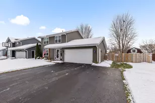 9931 Shore Dr, Machesney Park, IL 61115 - Photo 2