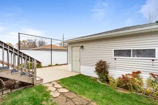 11305 S Central Park Ave, Chicago, IL 60655 - Photo 34