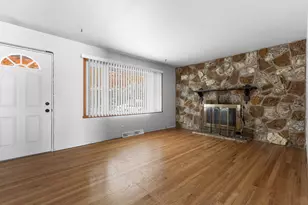 11807 Ventura Blvd, Machesney Park, IL 61115 - Photo 2