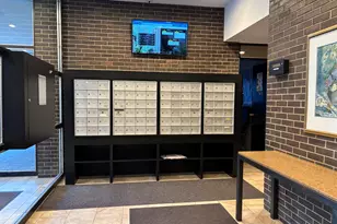 5401 S Hyde Park Blvd, Chicago, IL 60615 - Photo 4