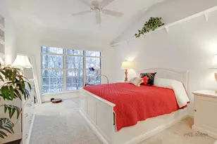 686 Grosse Pointe Cir, Vernon Hills, IL 60061 - Photo 20