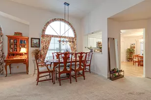 686 Grosse Pointe Cir, Vernon Hills, IL 60061 - Photo 8