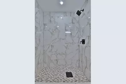 [Address not provided], Berwyn, IL 60402 - Photo 18