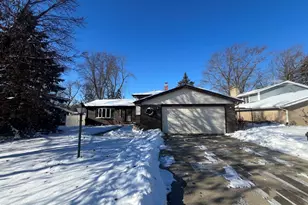 620 Willow St, Frankfort, IL 60423 - Photo 1