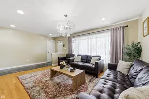 7811 W 102nd St, Palos Hills, IL 60465 - Photo 8