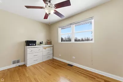 7811 W 102nd Street, Palos Hills, IL 60465 - Photo 16
