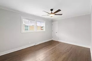 8804 S Fairfield Ave, Evergreen Park, IL 60805 - Photo 8