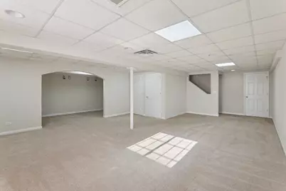 1816 Kelberg Avenue, Hoffman Estates, IL 60192 - Photo 36