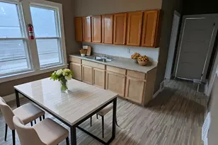 324 W 112th St, Chicago, IL 60628 - Photo 6