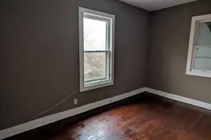324 W 112th St, Chicago, IL 60628 - Photo 10