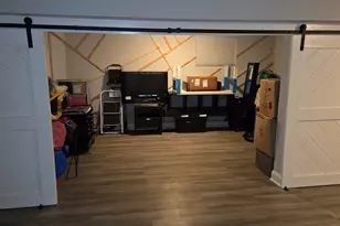 7716 S Paxton Ave, Chicago, IL 60649 - Photo 30