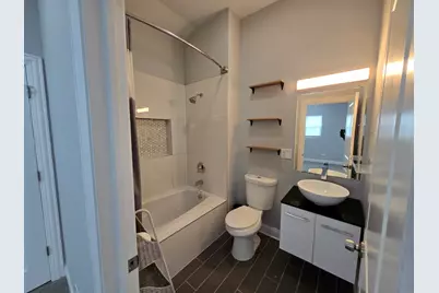7716 S Paxton Avenue, Chicago, IL 60649 - Photo 16