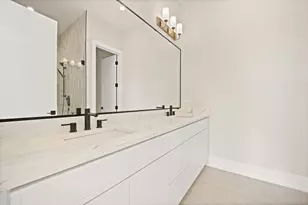 [Address not provided], Chicago, IL 60618 - Photo 24