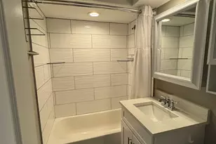 5048 N Marine Dr, Chicago, IL 60640 - Photo 6