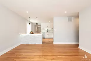 8120 S 83rd Ct, Justice, IL 60458 - Photo 4