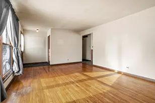 30W162 Claymore Ln, Naperville, IL 60563 - Photo 4