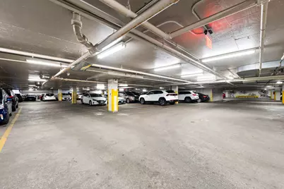 525 W Hawthorne Place #2606, Chicago, IL 60657 - Photo 30