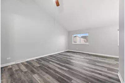 73 Century Drive, Roselle, IL 60172 - Photo 4