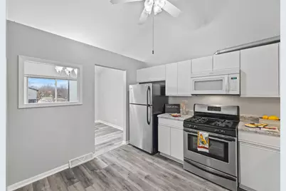 73 Century Drive, Roselle, IL 60172 - Photo 10