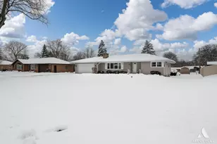 6N362 Andrene Ln, Itasca, IL 60143 - Photo 2