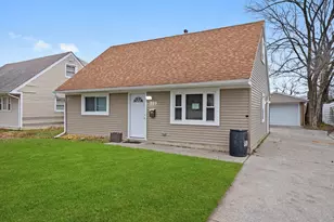 228 Arrowhead St, Park Forest, IL 60466 - Photo 2