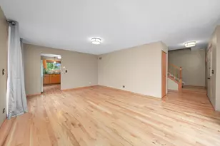 497 Pheasant Chase Dr, Bolingbrook, IL 60490 - Photo 4