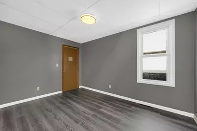 554 Douglas Avenue, Calumet City, IL 60409 - Photo 12