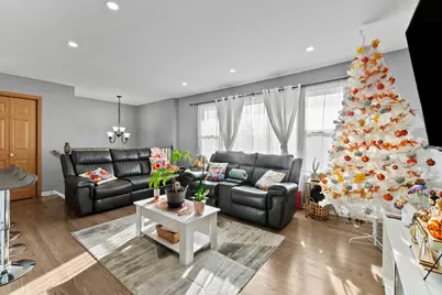 7624 Lockwood Avenue, Burbank, IL 60459 - Photo 4