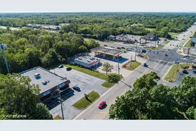 [Address not provided], Oak Forest, IL 60452 - Photo 6