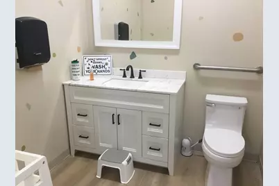 [Address not provided], Oak Forest, IL 60452 - Photo 14