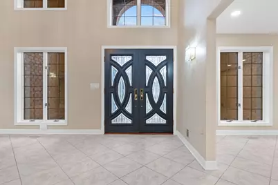 1202 W Surrey Road, Addison, IL 60101 - Photo 4