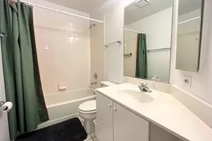 925 Hartford Dr, Gurnee, IL 60031 - Photo 16