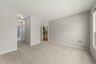 577 Pinebrook Dr, Bolingbrook, IL 60490 - Photo 12