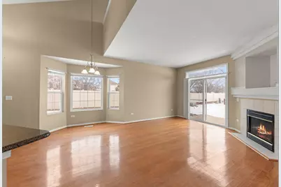 577 Pinebrook Drive, Bolingbrook, IL 60490 - Photo 6